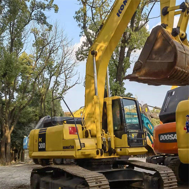 29 toneladas quase novas máquina de escavadeira de raspador importada do Japão máquina usada remodelação Komatsu pc 300