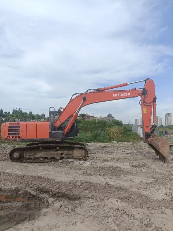 Excavadora de 21 toneladas pronta para o trabalho e experiente usada da Coreia importada Hitachi 210-5G