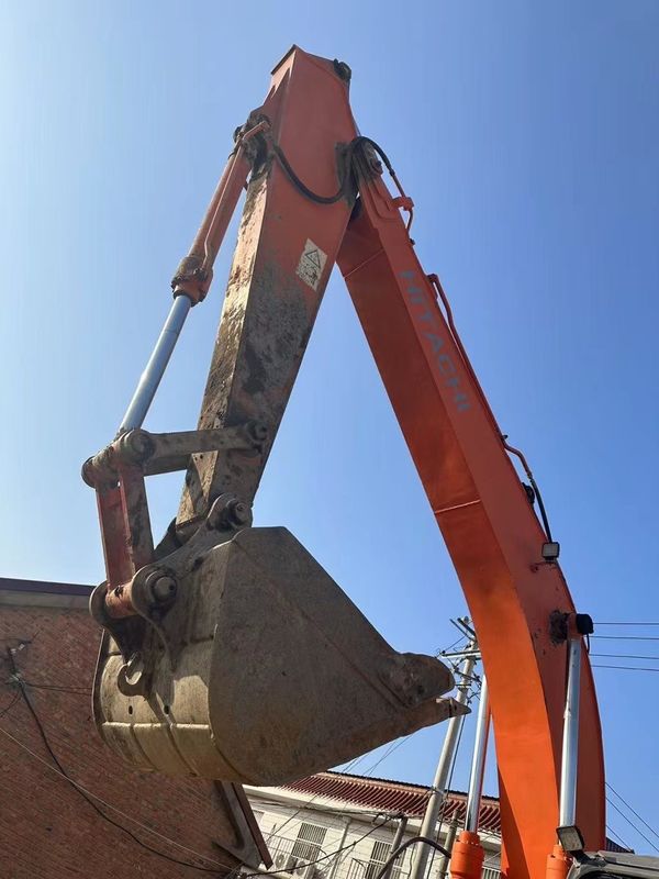 21 toneladas Excavador usado pronto para o trabalho e experiente usado Coreia importado Hitachi 210-3 Em boas condições