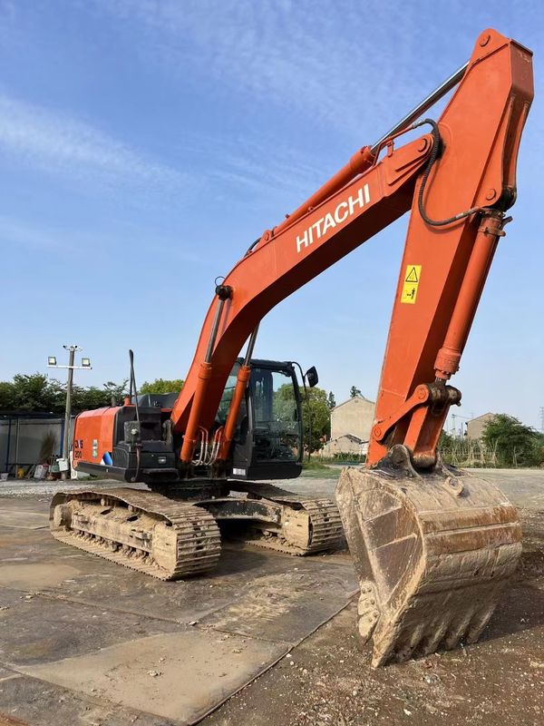 20 toneladas Excavador usado pronto para o trabalho e experiente usado Coreia importada Hitachi 200-5A Em boas condições