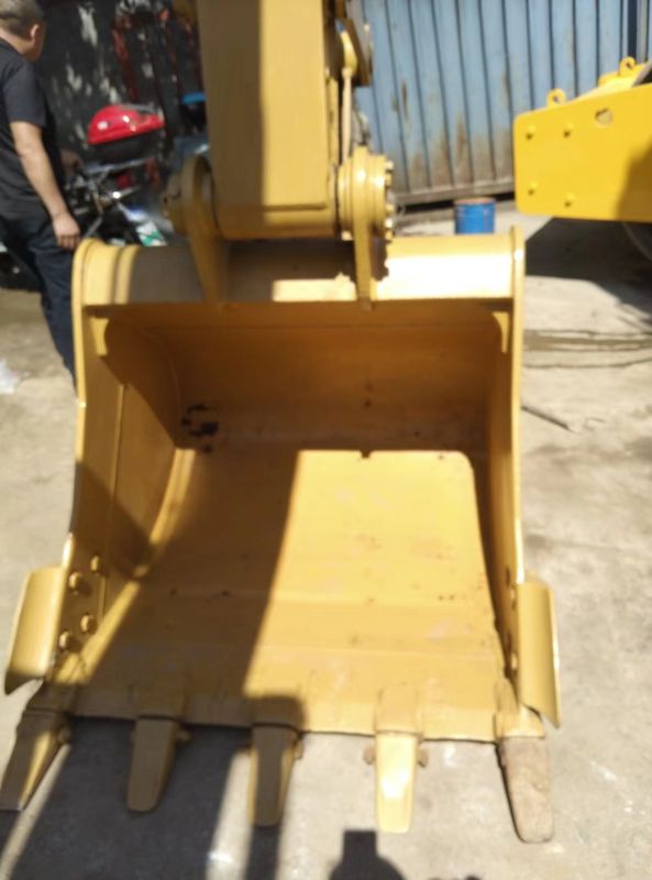 17.9 toneladas quase nova máquina de escavadeira de raspador importada do Japão usados reabilitação CAT 318 D2L