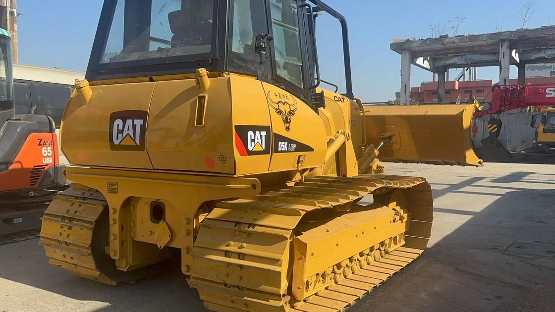 Cat Caterpillar D5k Lgp Cat D5k Dozer Largura da lâmina frontal 4.262m Dozer de segunda mão