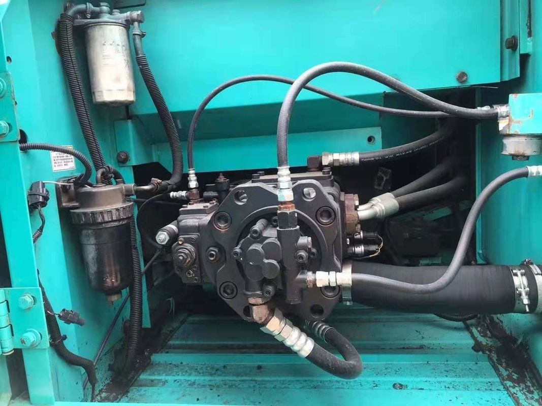 Excavadora usada Kobelco SK200 para venda.