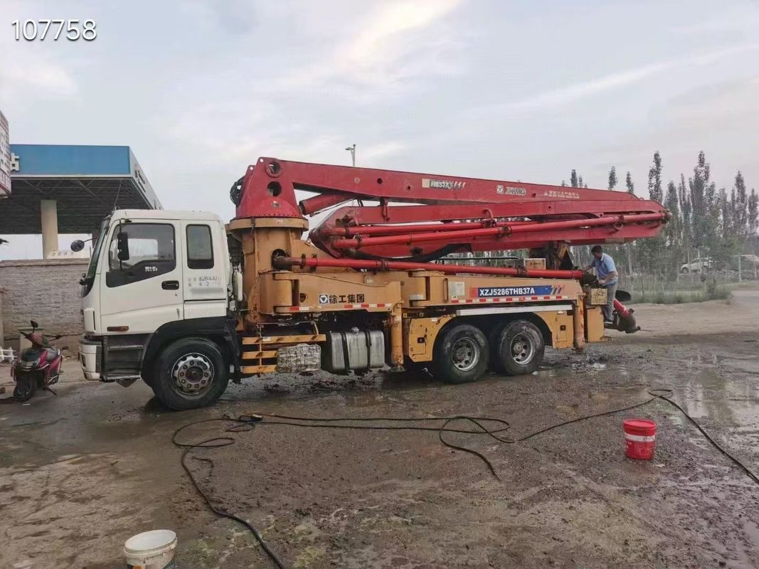 6×4 ou 8×4 drive pronto para trabalhar XCMG. HB37A 37 m caminhão de bomba de concreto para entrega de concreto e derramamento