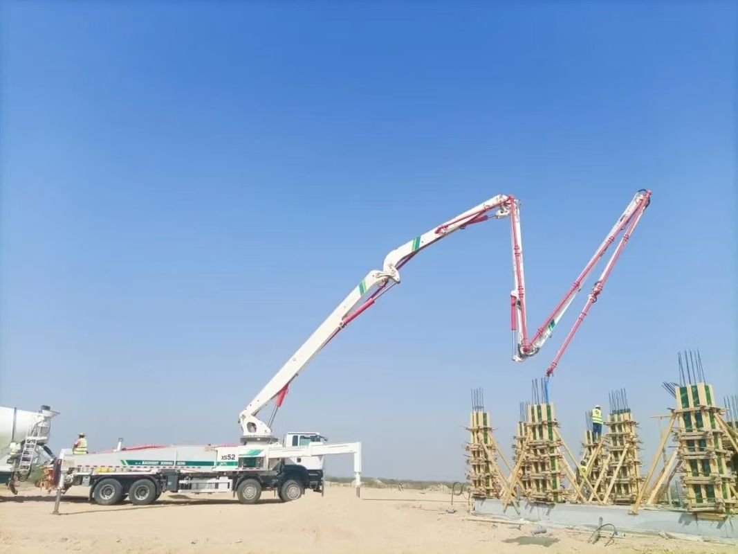 6×4 ou 8×4 drive pronto para trabalhar XCMG. HB37A 37 m caminhão de bomba de concreto para entrega de concreto e derramamento