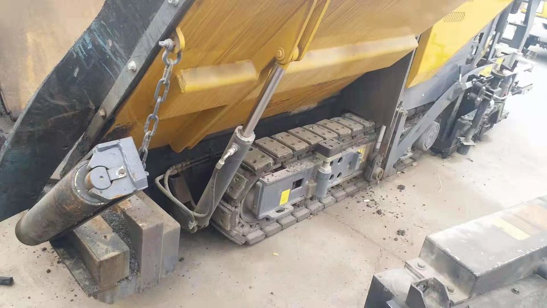 Pequeno pavimentador de asfalto tipo rastreador XCMG RP355 Original para projetos de engenharia em pequena escala