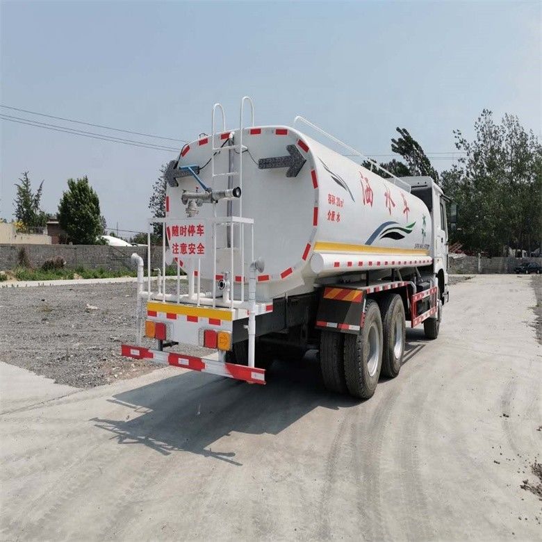Caminhão Sino HOWO 6x4 Caminhão de água 12-16m Área de aspersão 25000kg Peso bruto do veículo