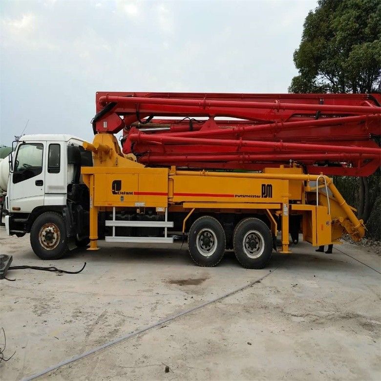 Chassi amarelo usado Putzmeister caminhão de bomba de concreto 37 metros com produtividade de 12M3/H