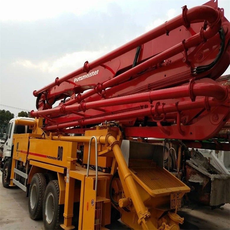 Chassi amarelo usado Putzmeister caminhão de bomba de concreto 37 metros com produtividade de 12M3/H