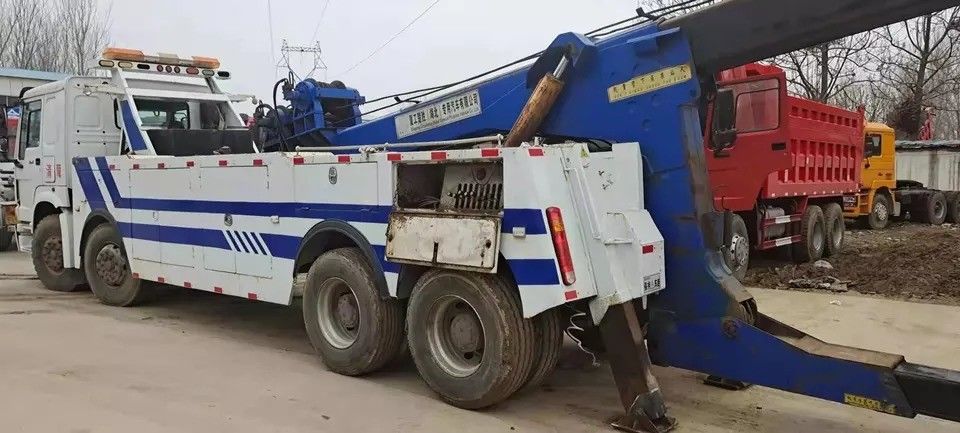 4x2/6x2/6x4/8x4/8x6/4x4/6x6 Tipo de condução Caminhão destruidor com alta potência