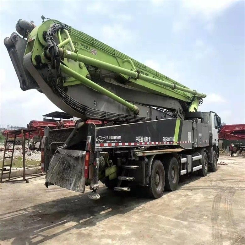 Caminhão de bombeamento de concreto Zoomlion usado 37m 42m 48m 52m Garantia e desempenho óptimo