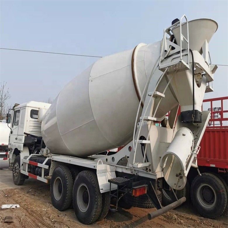 Usado Shacman F3000 caminhão de mistura de cimento de concreto com 20r / min velocidade de tambor de mistura