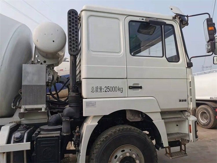 Usado Shacman F3000 caminhão de mistura de cimento de concreto com 20r / min velocidade de tambor de mistura