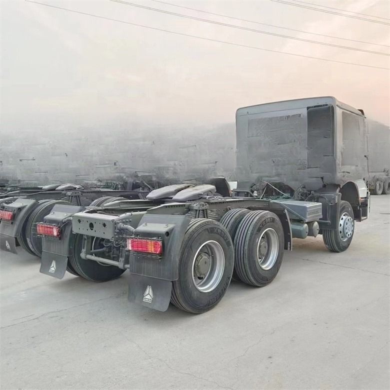 430 Modelo de embreagem Sinotruk Tractor Trailer Truck Head Units para eficiência de camiões pesados