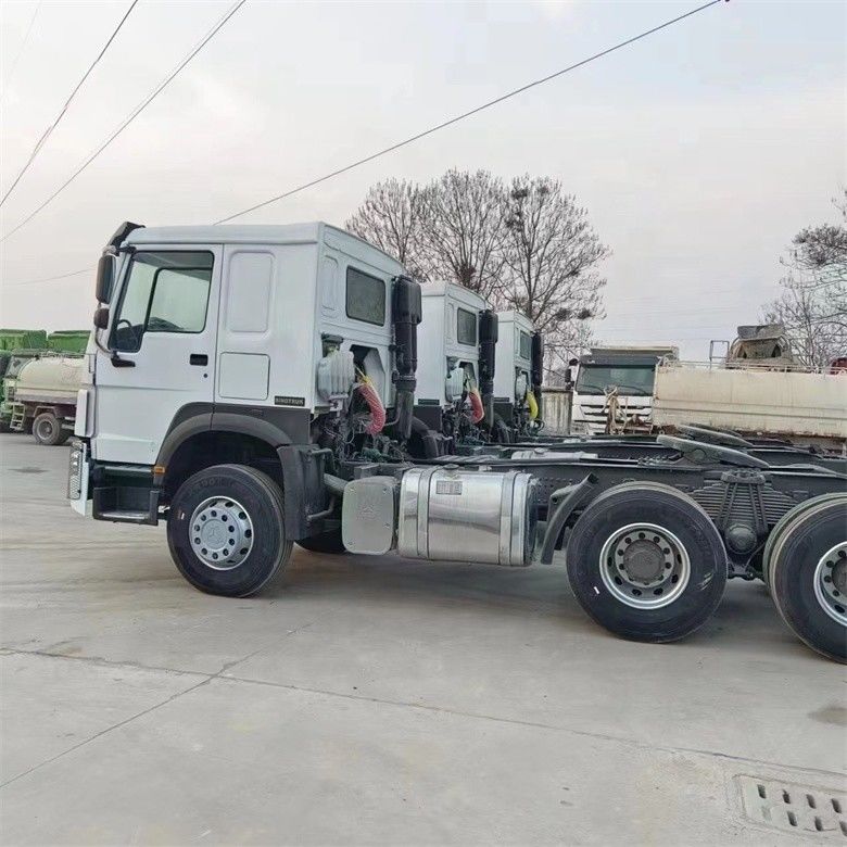 430 Modelo de embreagem Sinotruk Tractor Trailer Truck Head Units para eficiência de camiões pesados