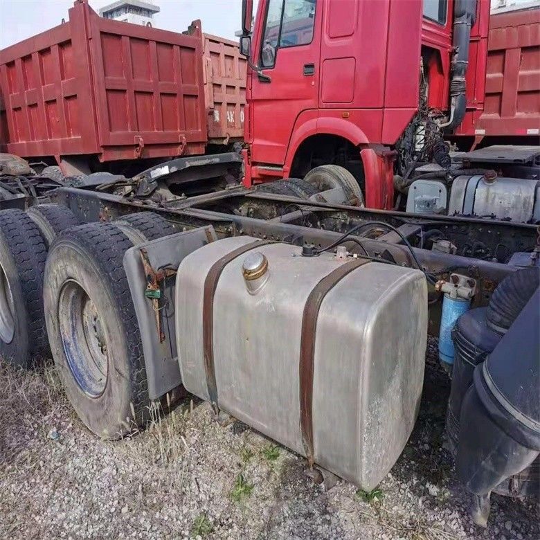 Caminhão-trator usado FAW 6x4 Cabeça de caminhão com transmissão manual e em bom estado