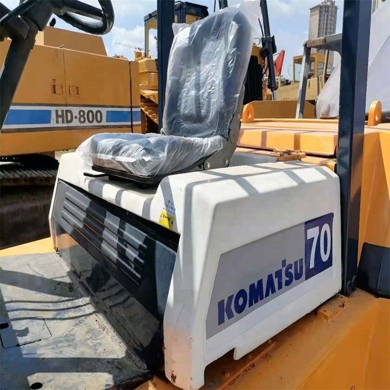 Forquilha diesel Komatsu FD70 de segunda mão fabricada no Japão com capacidade de carga de 7000 kg