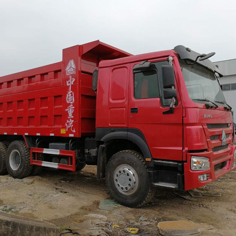 Caminhão de segunda mão de 371 cv Howo usado Caminhão de 6x4 com sistema multimídia 10 rodas