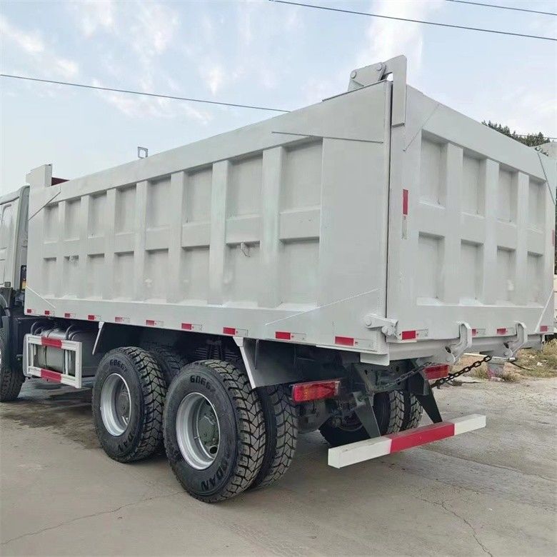Sistema multimédia Equipado 6x4 Howo Dump Truck sinotruck 371 LHD com e Direção esquerda