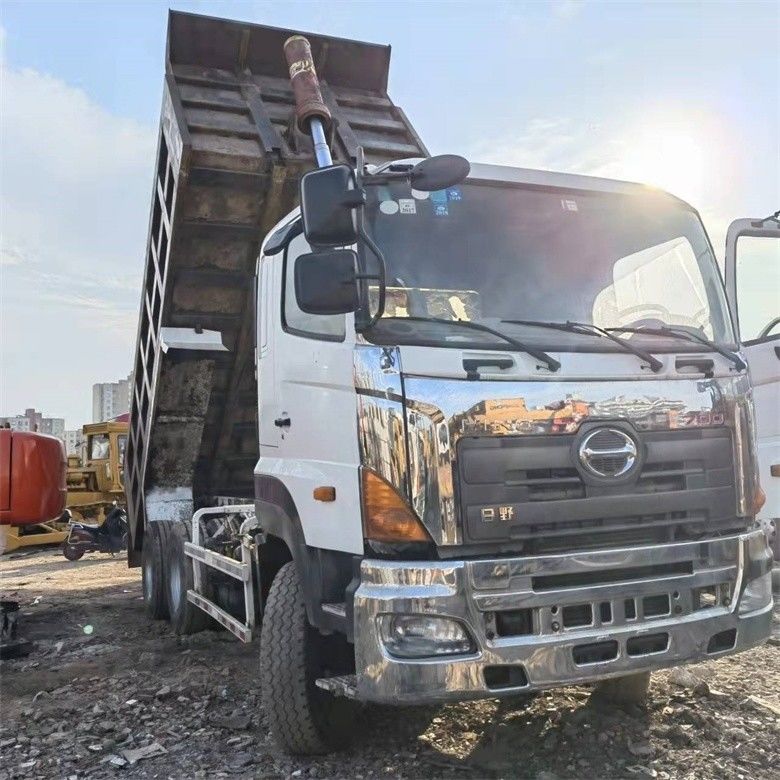 Usados Japão Hino Usados camiões de lixo com motor YUCHAI em horas de trabalho 2020