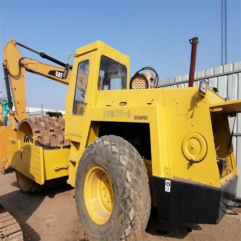 Motor Diesel Pavimentação Rodoviária Bomag BW217D-2 Usado Bateria única Pedra de ovelha Roller Hidráulico Rodoviário