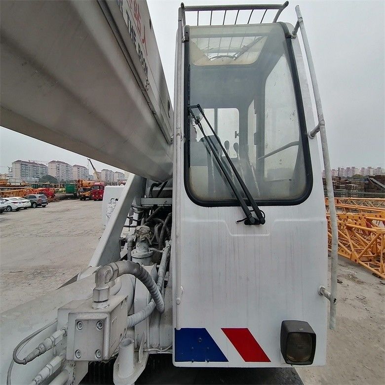 Cranes de caminhões móveis usados Zoomlion QY25V de 20 toneladas com rodas com 3000-4000 horas de trabalho