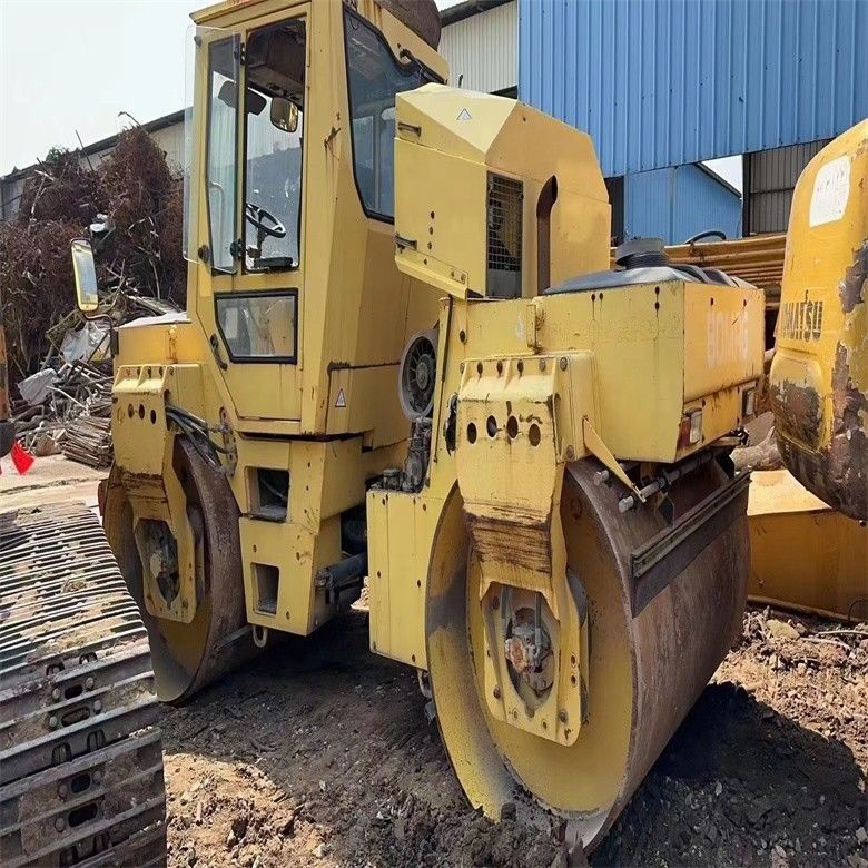 10 toneladas de peso de funcionamento utilizado BOMAG BW 202 AHD-2 Roller rodoviário e desempenho garantido