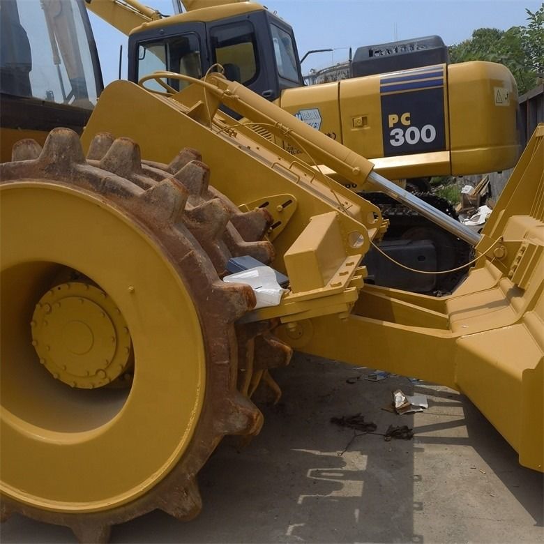 35 toneladas usadas Caterpillar Cat 826G compactador em excelente estado cor original Japão