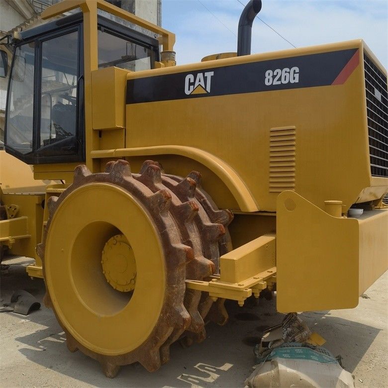 35 toneladas usadas Caterpillar Cat 826G compactador em excelente estado cor original Japão