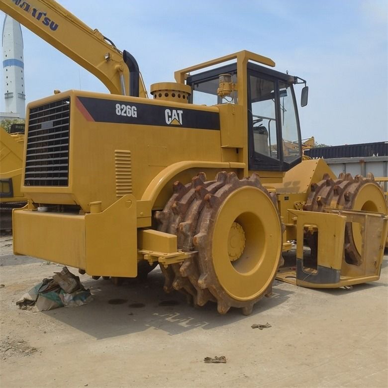 35 toneladas usadas Caterpillar Cat 826G compactador em excelente estado cor original Japão