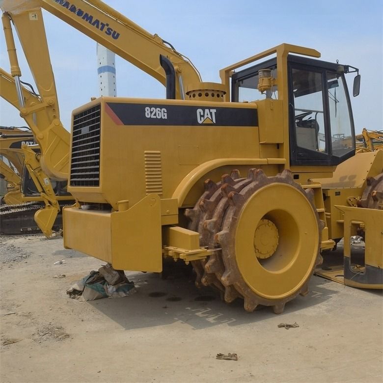 35 toneladas usadas Caterpillar Cat 826G compactador em excelente estado cor original Japão