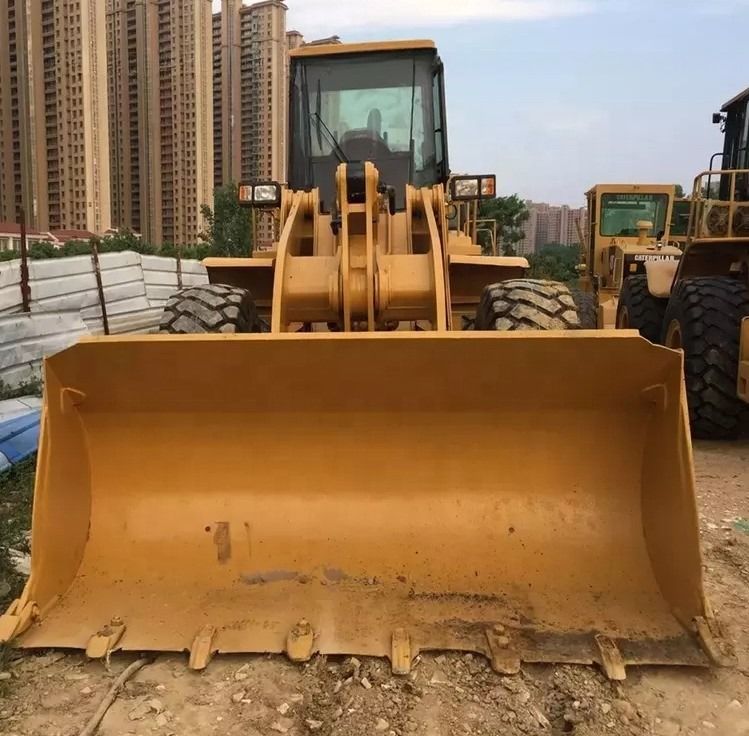 Descarregar 5 toneladas de segunda mão Japão Carreador Caterpillar 950G Carreador manual usado Cat 950
