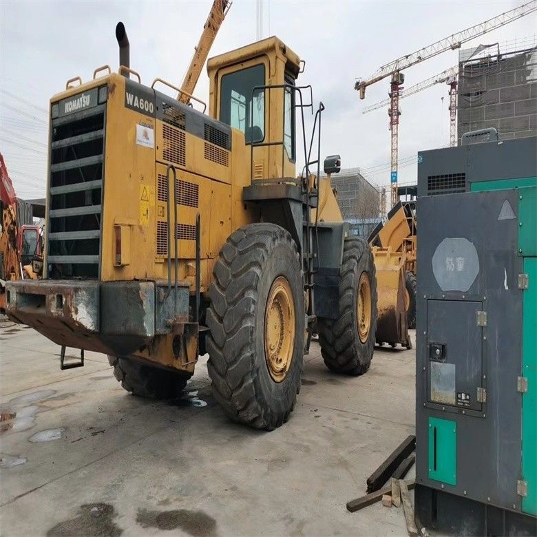 Construção 12 toneladas usado Komatsu WA600-3 Carregador de rodas 600 Modelo Carregador de cabeça frontal pesado WA600-6