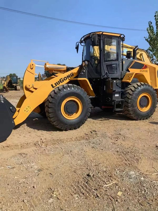 Liugong 856H carregador de rodas de 5 toneladas 6 cilindros 1,8-5,6 m3 Capacidade de balde por 1 ano