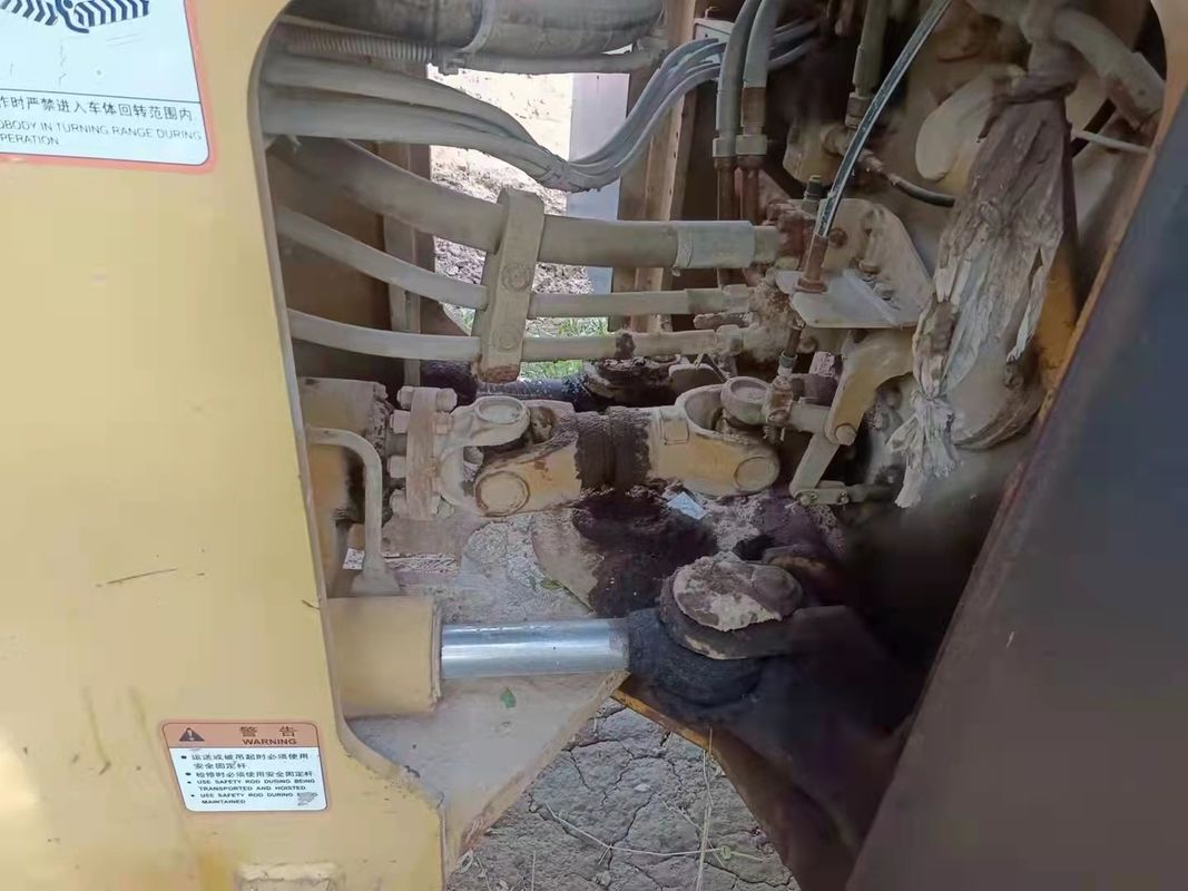 SEM 630B Carregador de bulldozer LGP de tipo de trilho com separador de hastes único
