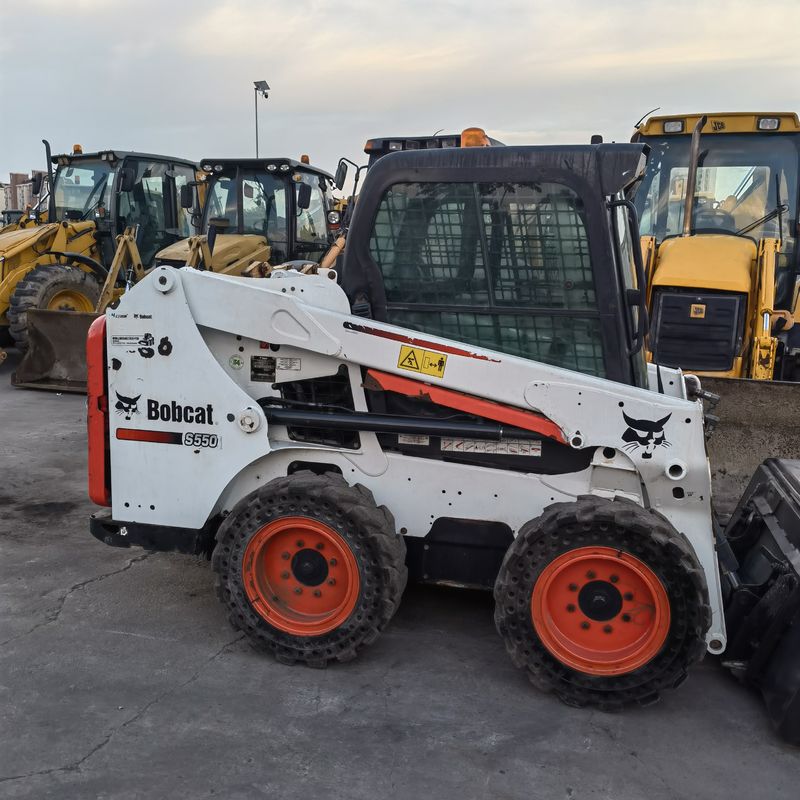 Carregador de roda movel de tipo deslizante-estribo BOCAT S550 Carregador usado para obras de construção