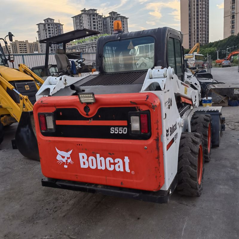 Carregador de roda movel de tipo deslizante-estribo BOCAT S550 Carregador usado para obras de construção