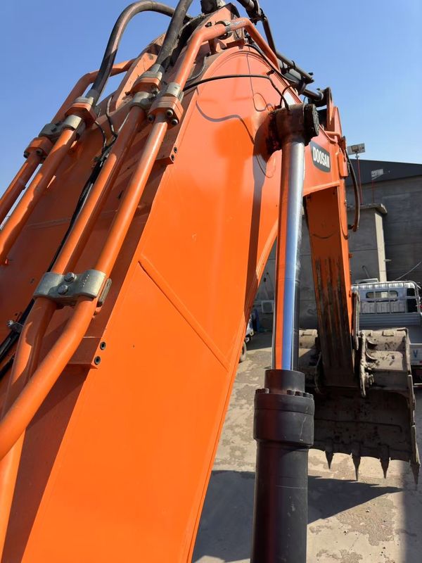 Excavadora do Doosan DX560LC para venda Equipamento de construção de segunda mão de alta qualidade